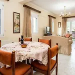 Stefanos House Daire *